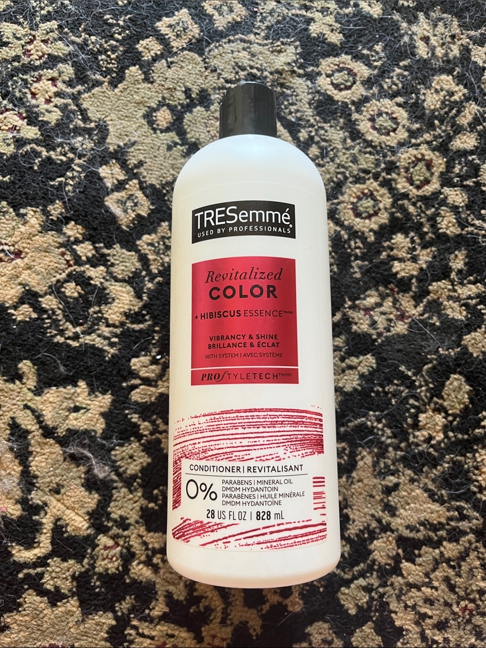 TRESemmé Revitalized Color Conditioner — White & Red